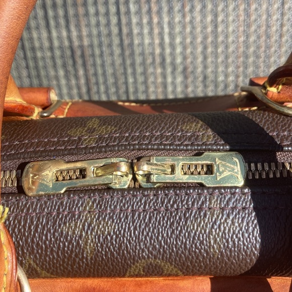 Vintage Louis Vuitton Deauville - Picture 5 of 16